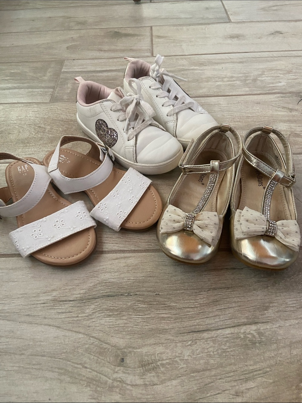 Girls Size 12 White Eyelet Sandals Gold Dress Shoes Pink Heart Sneakers